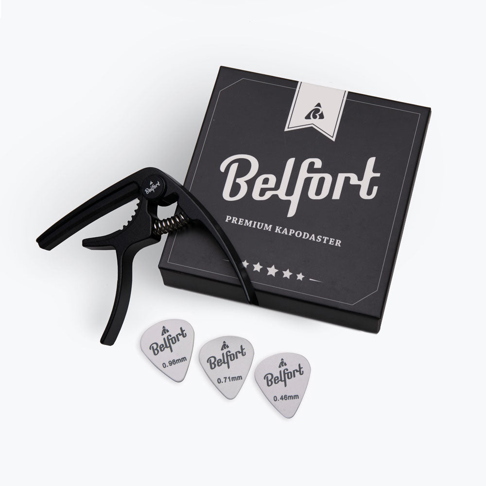 Kapodaster von Belfort. Hochwertiges Capo inklusive 4 Plektren.